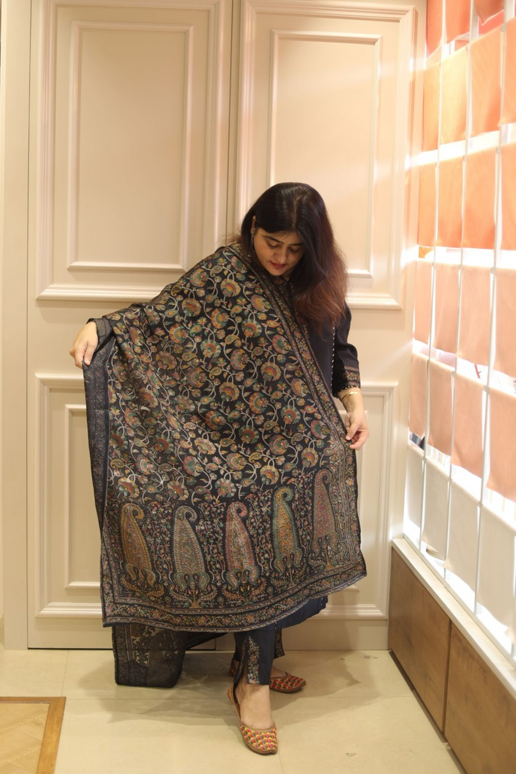 Black Rangjaal kurta set