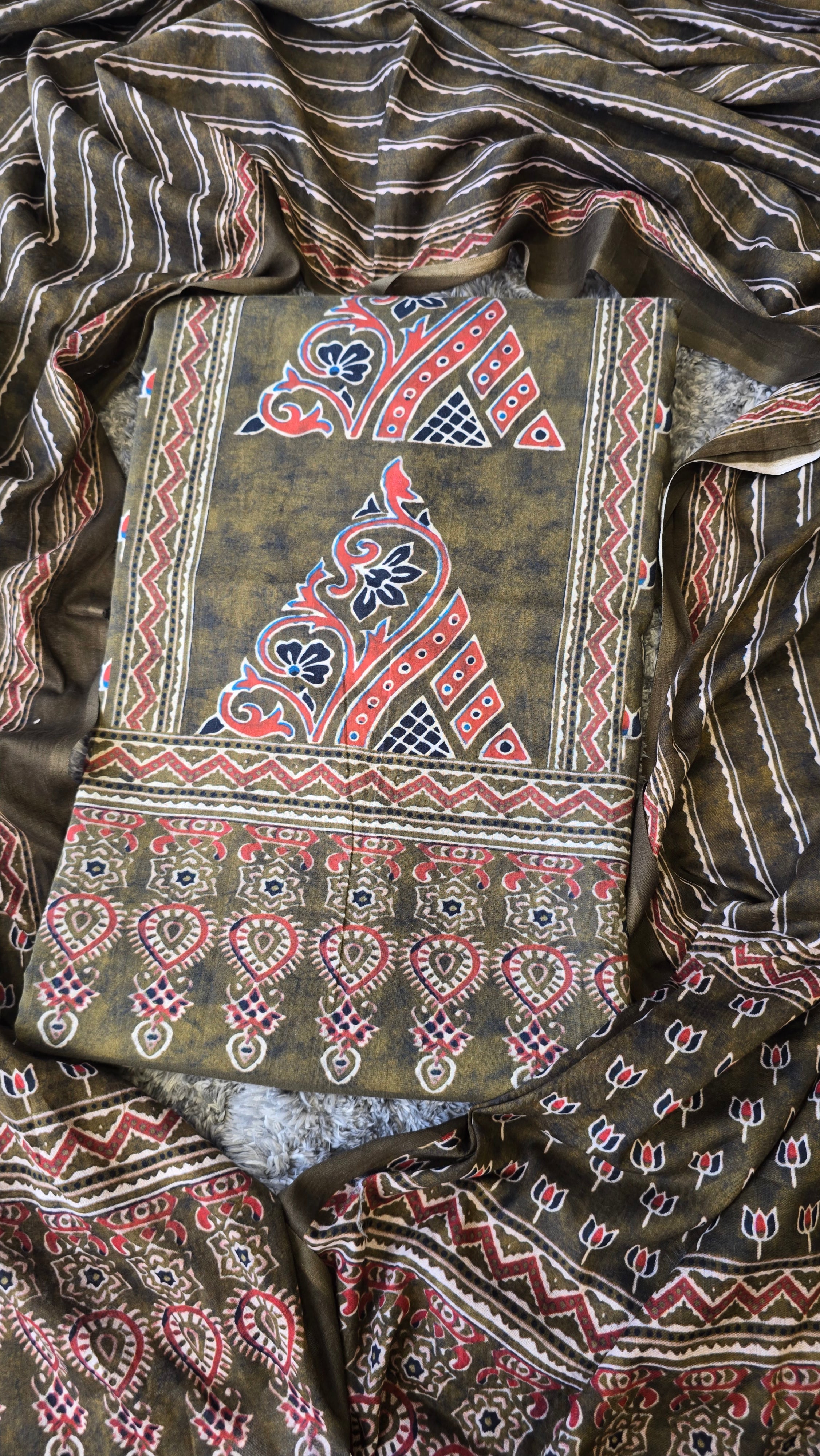 Mehndi green organic cotton ajrakh print 3pc set