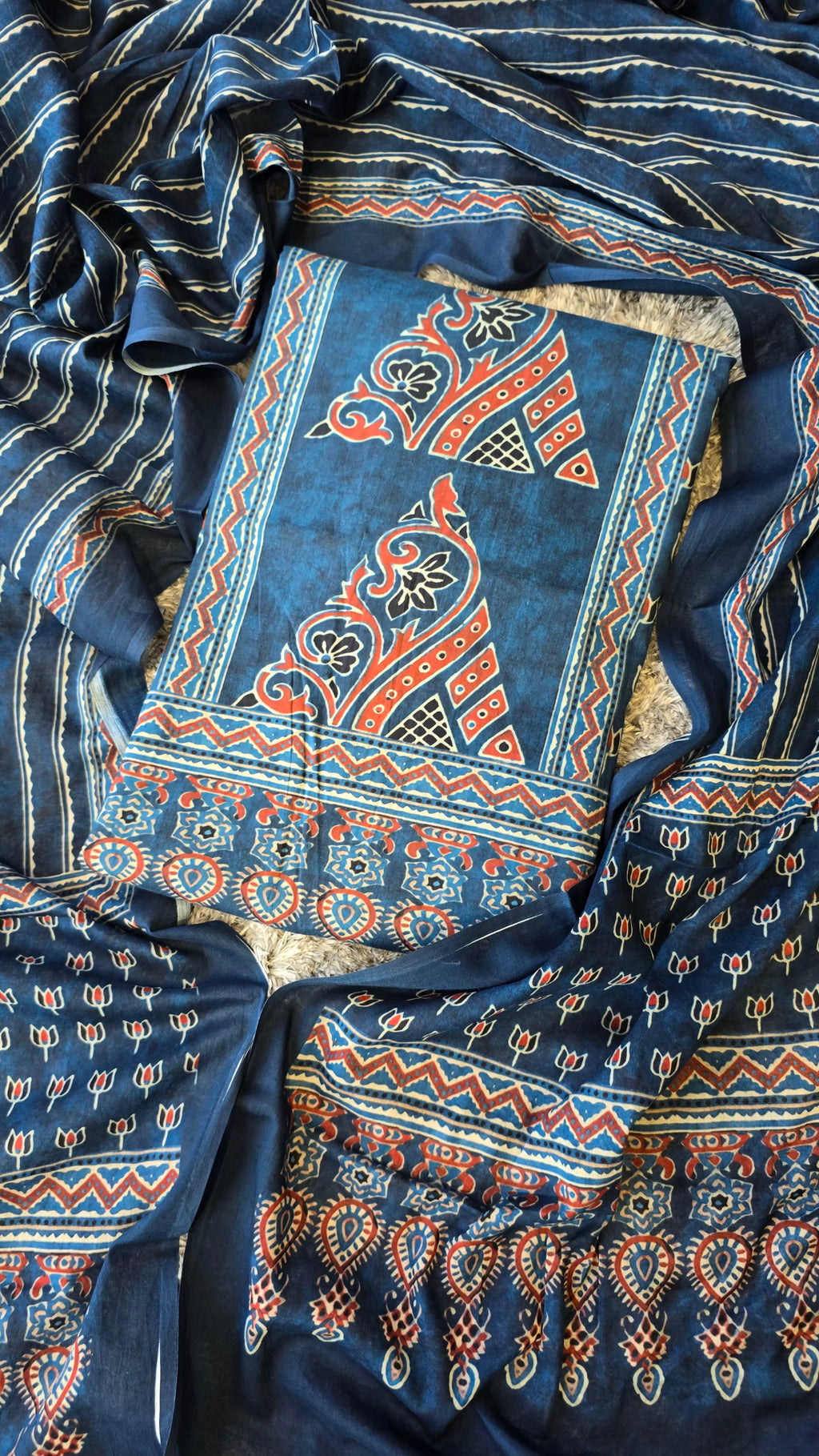 Blue organic cotton ajrakh pint 3pc set