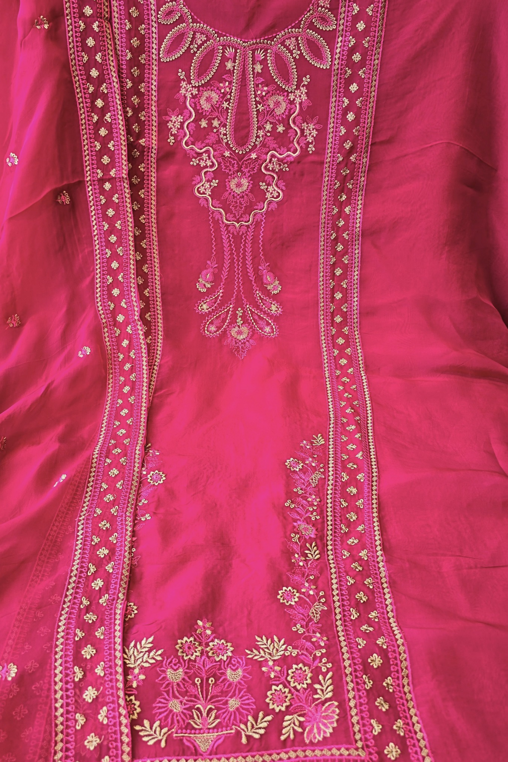 Soft rani pink organza resham embroidery 3pc unstitched suit set