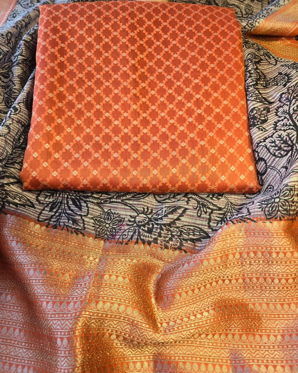 Rust orange geometric pattern suit set