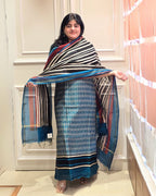 Blue and white leaf Maheshwari